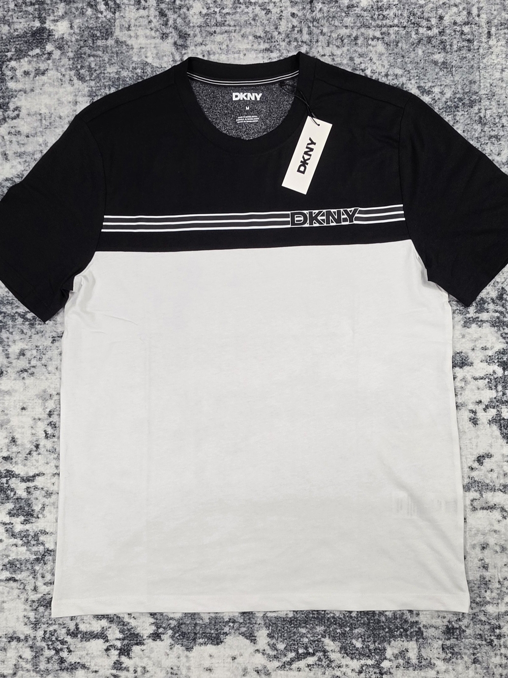 DKNY Colorblock Logo T-Shirt Black White Crew Neck Short Sleeve Size M NWT